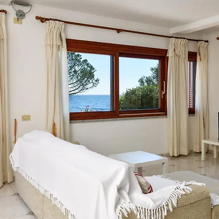 Nodu Pianu Bianca Apartment Pittulongu